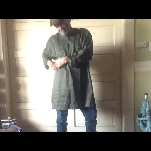 Kurta  and linen - Picture 2 of 4